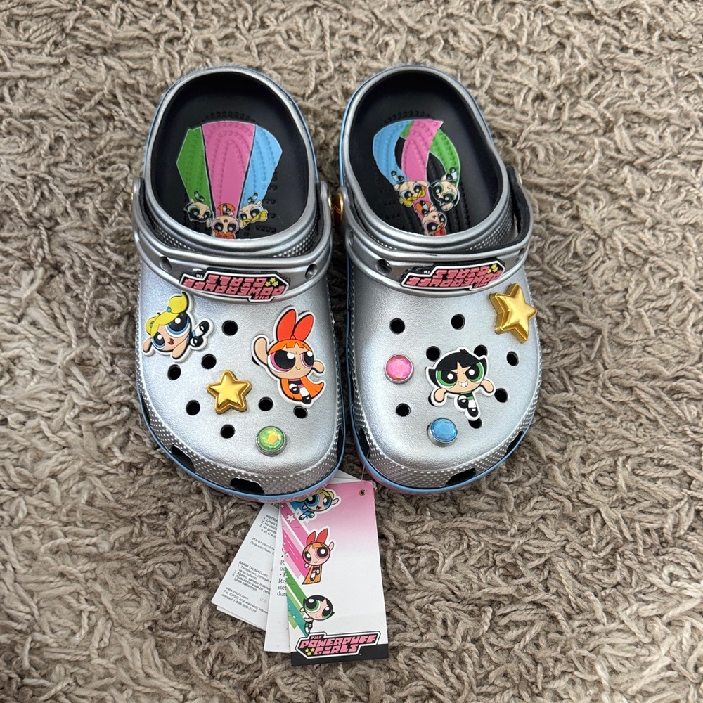 CROCS Kids Metallic Silver Powerpuff Girls Clog with Colorful Charms
